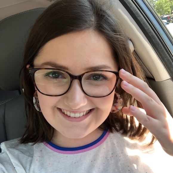 Meet your Posher, Emma - Picture 1 of 1